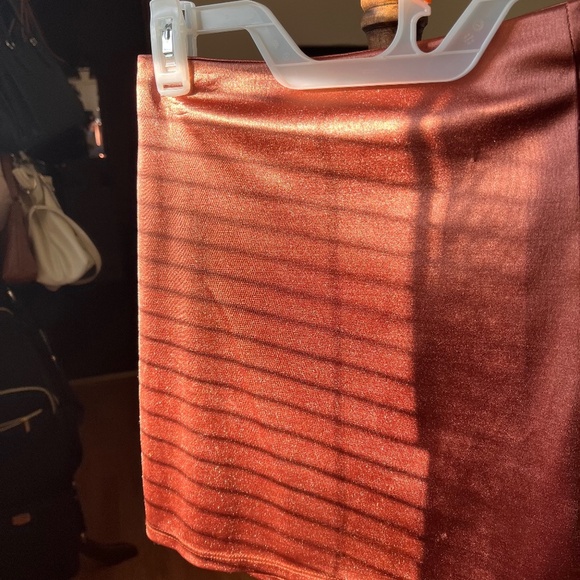 Shiny silk mini skirt - Picture 1 of 5